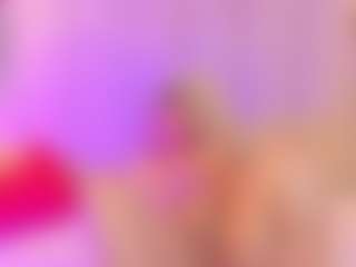 Live cam show with JulieDeep - Athletic on https://playwithruby.com