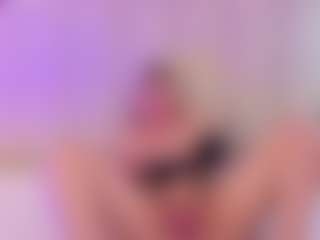 JulieDeep's Live Sex Cam Show