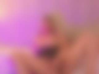 JulieDeep's Live Sex Cam Show