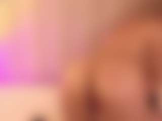 Live cam show with JulieDeep - Lovense on dropp.cam