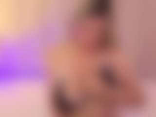 JulieDeep's Live Sex Cam Show