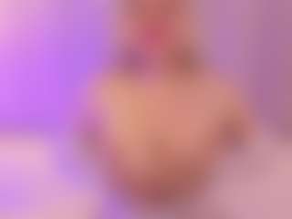 JulieDeep's Live Sex Cam Show