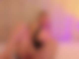 JulieDeep's Live Sex Cam Show