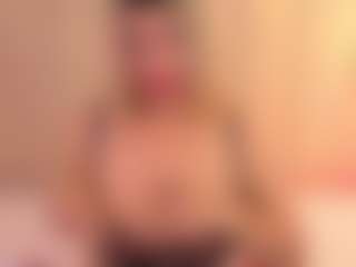JulieDeep's Live Sex Cam Show