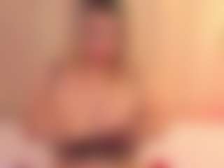 JulieDeep's Live Sex Cam Show