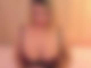 JulieDeep's Live Sex Cam Show