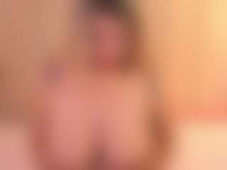 JulieDeep's Live Sex Cam Show