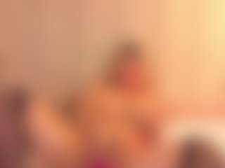 JulieDeep's Live Sex Cam Show
