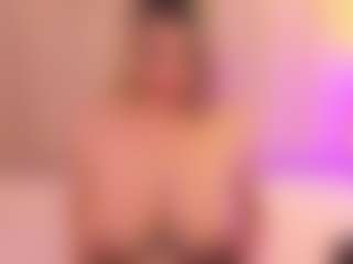 JulieDeep's Live Sex Cam Show