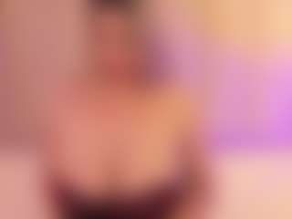 JulieDeep's Live Sex Cam Show