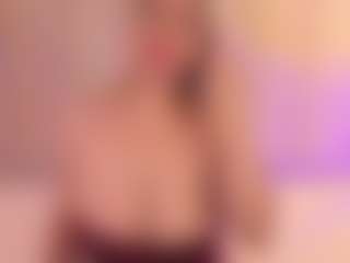 JulieDeep's Live Sex Cam Show