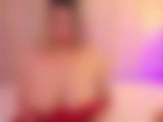 JulieDeep's Live Sex Cam Show