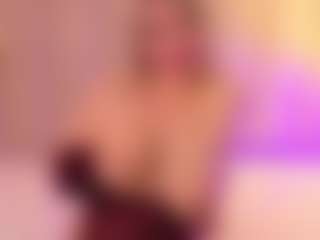 Live cam show with JulieDeep - BBW Amateur on luckytryst.com