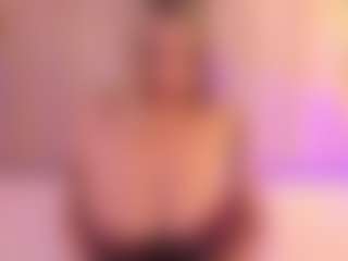 JulieDeep's Live Sex Cam Show