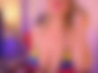 Live cam show with JulieDeep - Eating Pussy on xplaylive.com