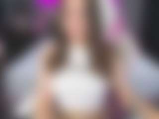 Live cam show with maggiemrrr - Brown Hair on Latina Girls