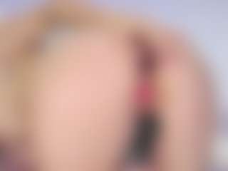 Live cam show with maggiemrrr - Strapon on Sweet Sext