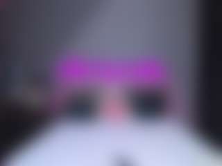 maggiemrrr's Live Sex Cam Show