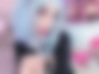 Live cam show with salemblackrose - Average on Big Tits