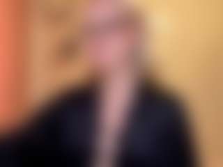 Mia's Live Sex Cam Show