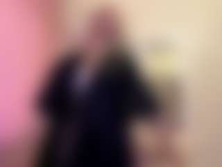 Mia's Live Sex Cam Show