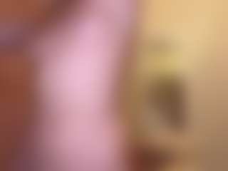 Live cam show with Mia - Handjob on madthumbs