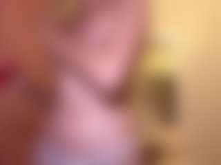 Mia's Live Sex Cam Show