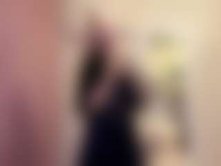 Mia's Live Sex Cam Show