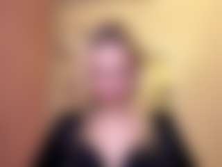 Live cam show with Mia - Body Massage on CamSodaAdn