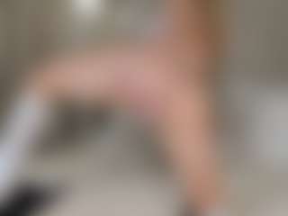 Live cam show with Aneta-Hart - Blonde Hair on TeamSkeetLive
