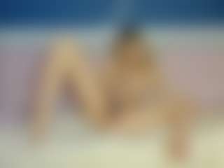 Live cam show with Aneta-Hart - Green Eyes on Camsoda