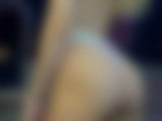 Live cam show with Aneta-Hart - Green Eyes on Camsoda