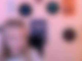 Live cam show with eira-mouse - Brown Hair on sexytreat.net