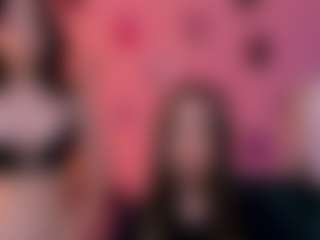 Live cam show with eira-mouse - Flashing on hrnylive.com