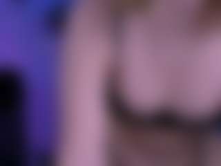 eira-mouse's Live Sex Cam Show