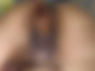Live cam show with Kitty_555 - Skinny MILF on MyBangCams