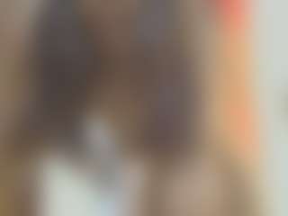 Live cam show with Zara Dream - Brown Hair MILF on TeamSkeetLive