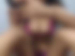 Live cam show with Zara Dream - Mobile MILF on Camsoda