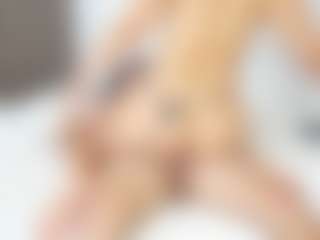 Live cam show with Julesxlove - Blonde Hair on 1on1-livenow