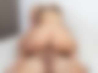 Julesxlove's Live Sex Cam Show