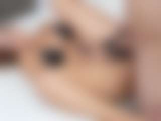 Julesxlove's Live Sex Cam Show