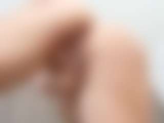 Live cam show with Julesxlove - Blonde Hair on Camsoda