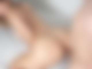 Live-Cam-Show mit Julesxlove - Brown Eyes auf Camsoda