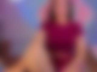 Live cam show with Karolina - White on Camsoda | united states