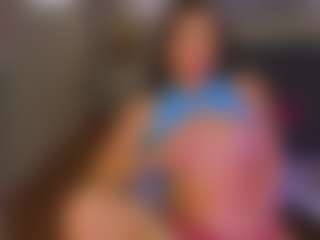 Live cam show with Karolina - Public Brown Hair on pussylord.com