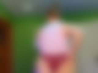 VeronikaGold's Live Sex Cam Show