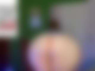 VeronikaGold's Live Sex Cam Show