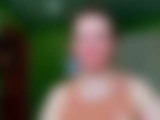 VeronikaGold's Live Sex Cam Show