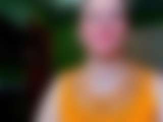 VeronikaGold's Live Sex Cam Show