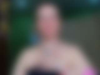 Live cam show with VeronikaGold - Blue Eyes on eurowanks.com